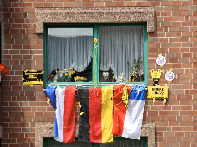 卡隆此前在 卡隆此前在