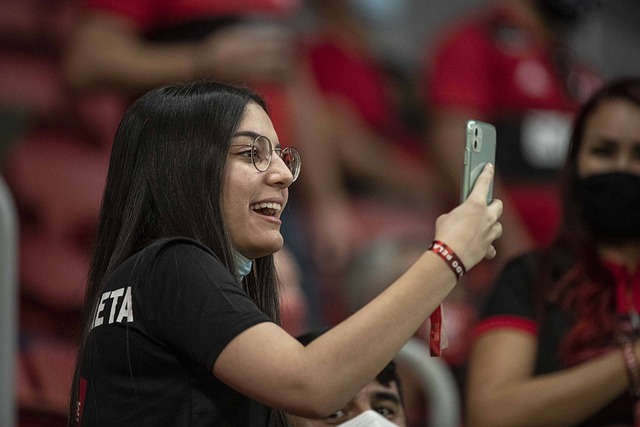 扮演越来越 扮演越来越